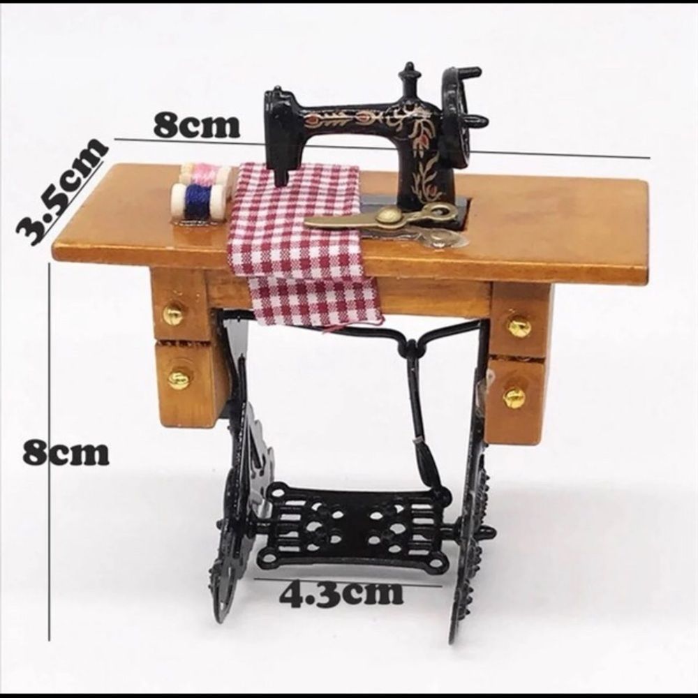 Miniature Sewing Machine - Picture 5 of 5
